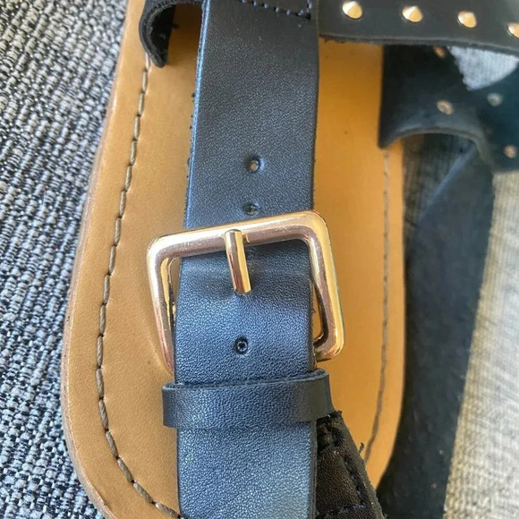 Forever 21 Black and Gold Studded Sandals Size 10 - Picture 4 of 6